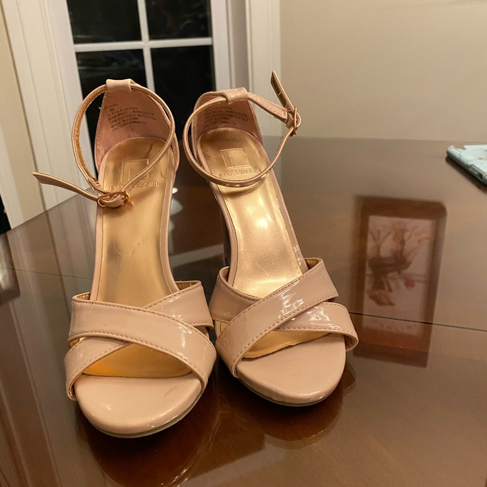 Nude patent leather 4” heels
